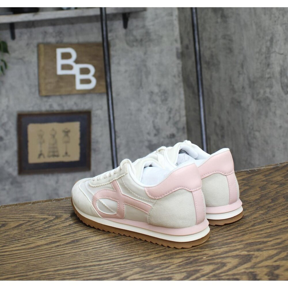 NWT On 34th Womens Madisonn Colorblock Sneakers 10020078700 Tan / Pink / Bone 5M - Picture 6 of 11